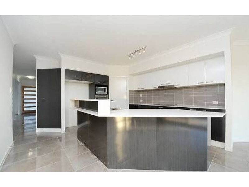 14 Forest View Way, Little Mountain QLD 4551
