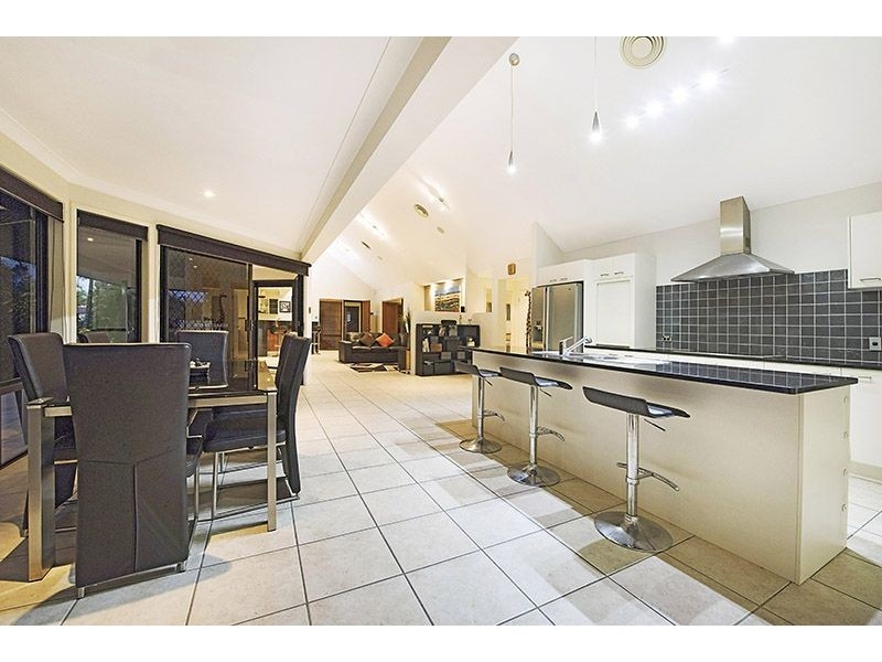 5 TULIPOAK COURT, Little Mountain QLD 4551