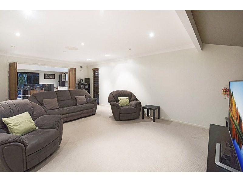 5 TULIPOAK COURT, Little Mountain QLD 4551