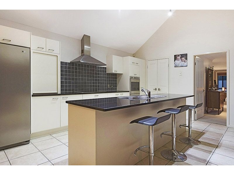 5 TULIPOAK COURT, Little Mountain QLD 4551
