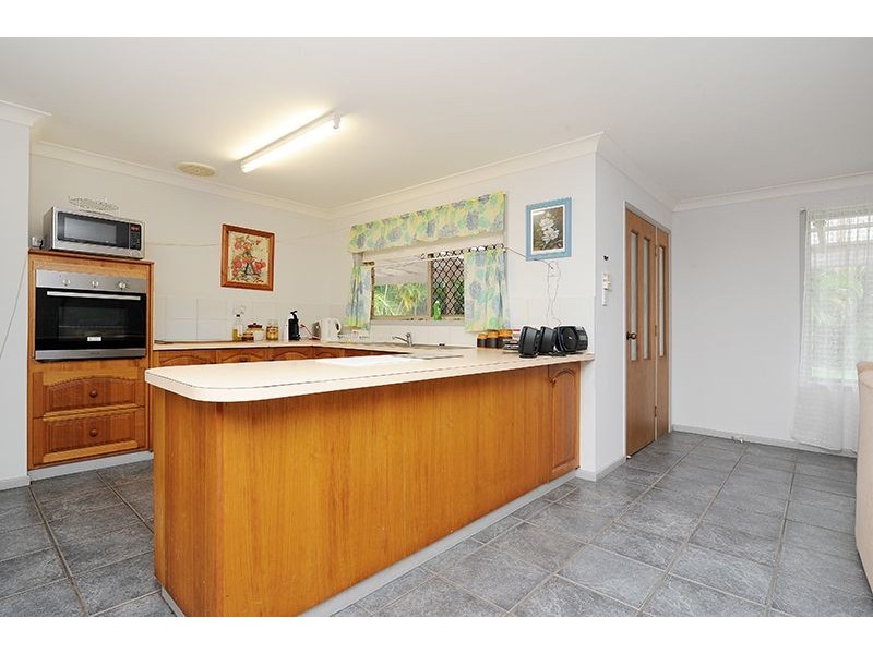 4 Woodroffe Street, Little Mountain QLD 4551