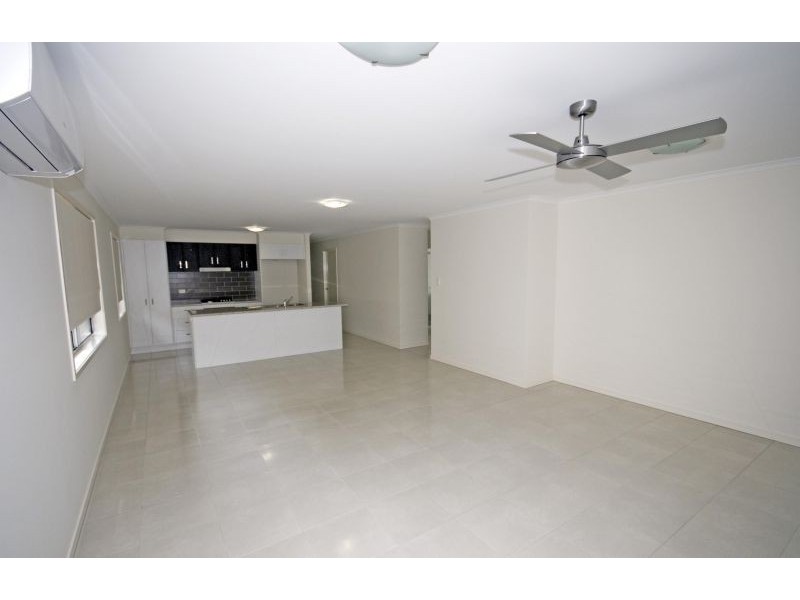 28 Highland Terrace, Little Mountain QLD 4551