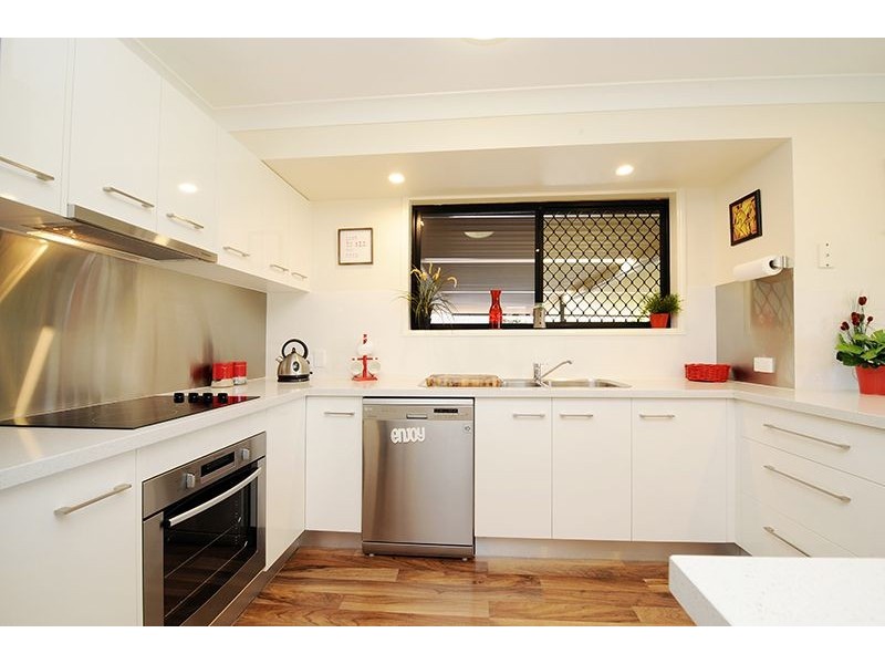 13 Primrose Place, Little Mountain QLD 4551