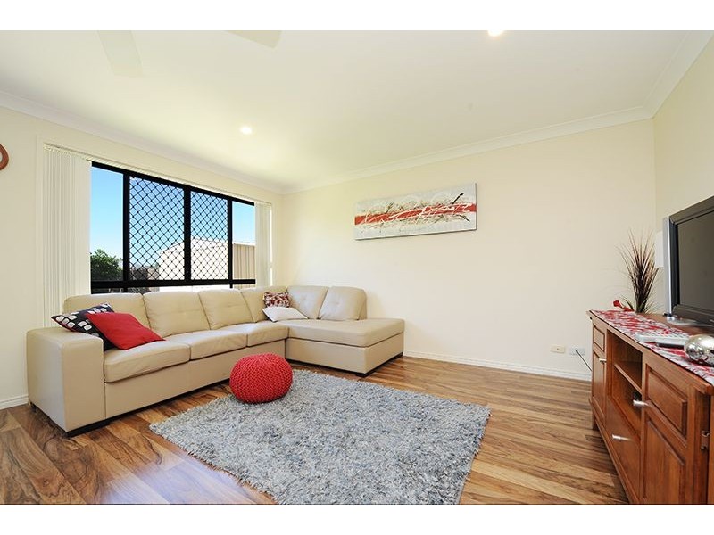 13 Primrose Place, Little Mountain QLD 4551