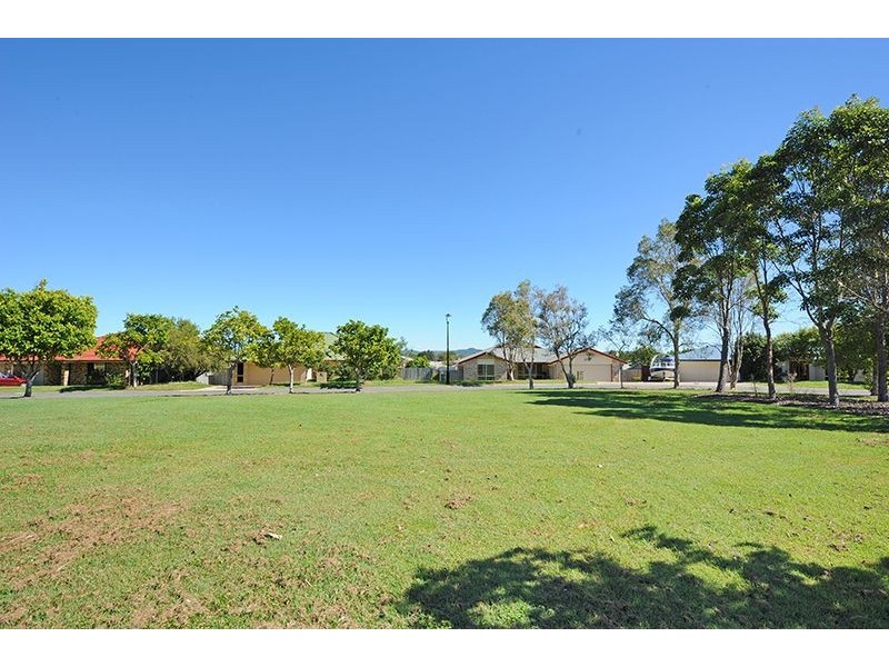 13 Primrose Place, Little Mountain QLD 4551
