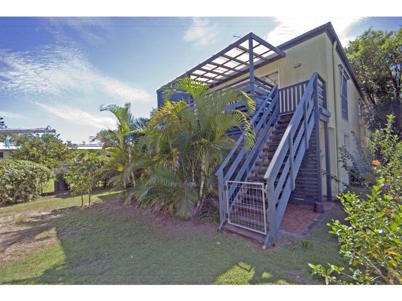 6 Drake Street, Golden Beach QLD 4551