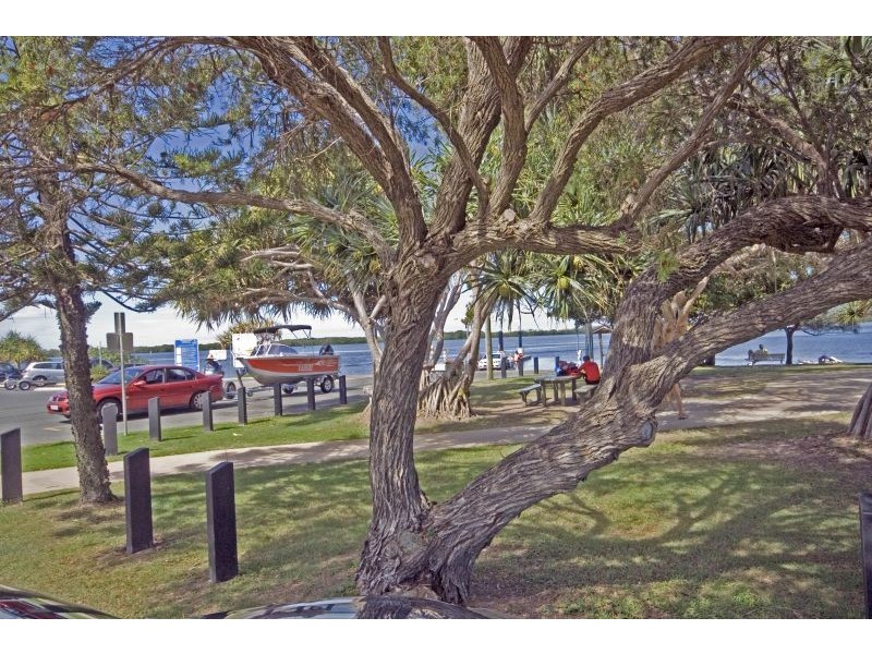 6 Drake Street, Golden Beach QLD 4551