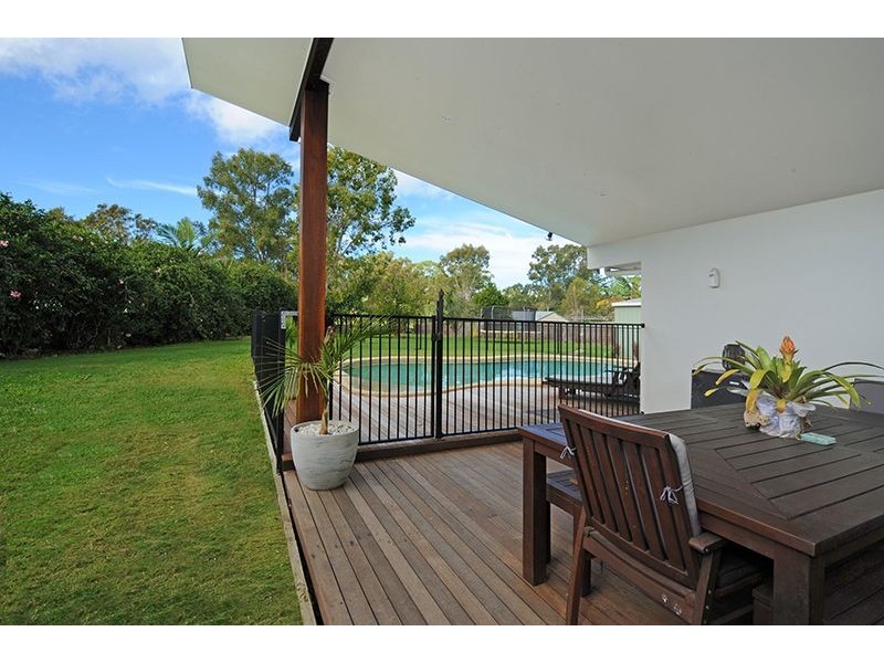 13 Flamingo Street, Little Mountain QLD 4551