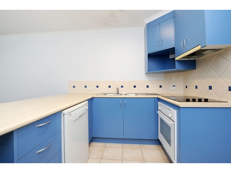 Unit 4/68 Esplanade, Golden Beach QLD 4551