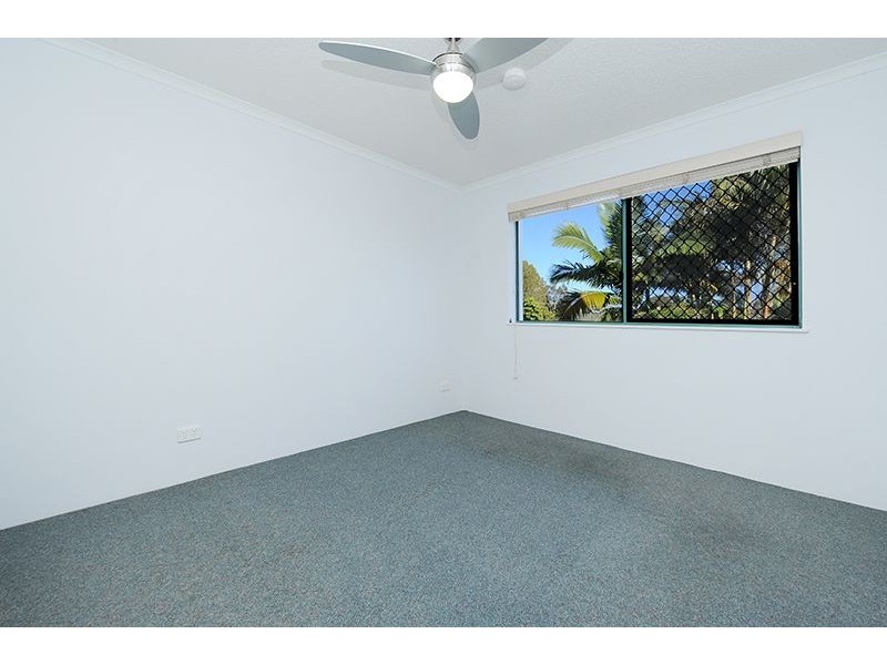 Unit 4/68 Esplanade, Golden Beach QLD 4551