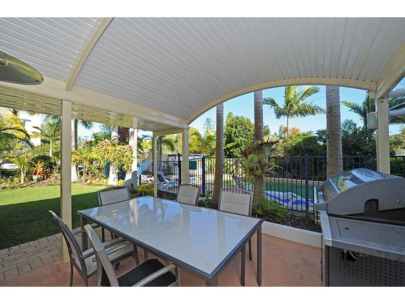 Unit 4/68 Esplanade, Golden Beach QLD 4551