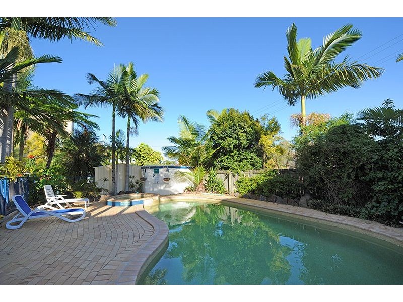 Unit 4/68 Esplanade, Golden Beach QLD 4551