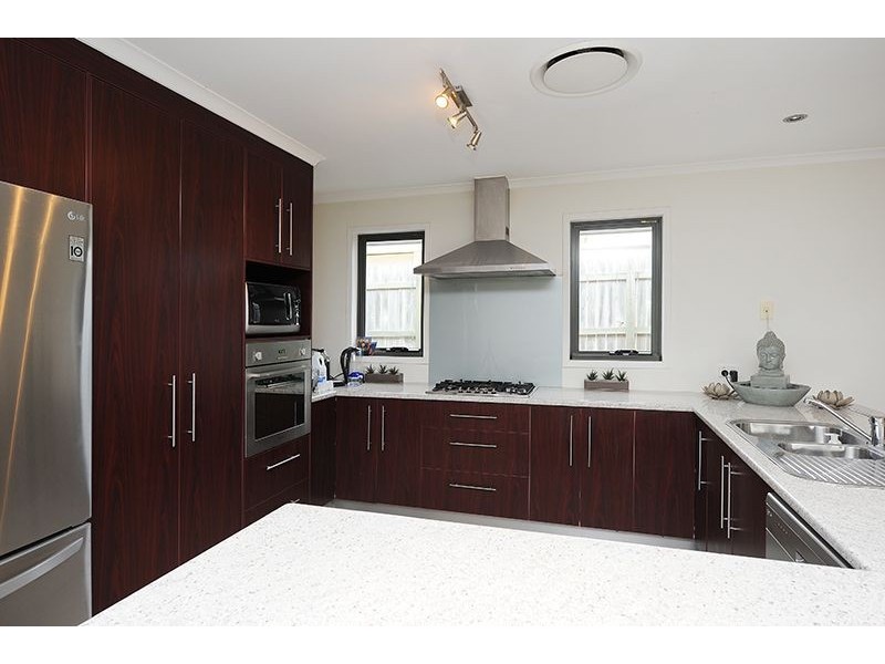 10 Kingsley Court, Little Mountain QLD 4551