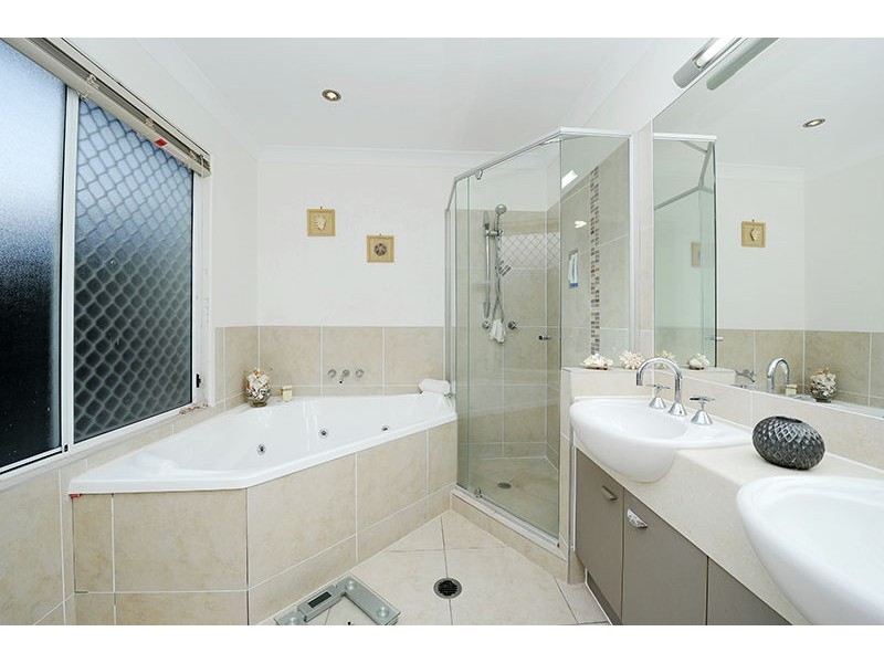 1/16 Kuthar Street, Pelican Waters QLD 4551