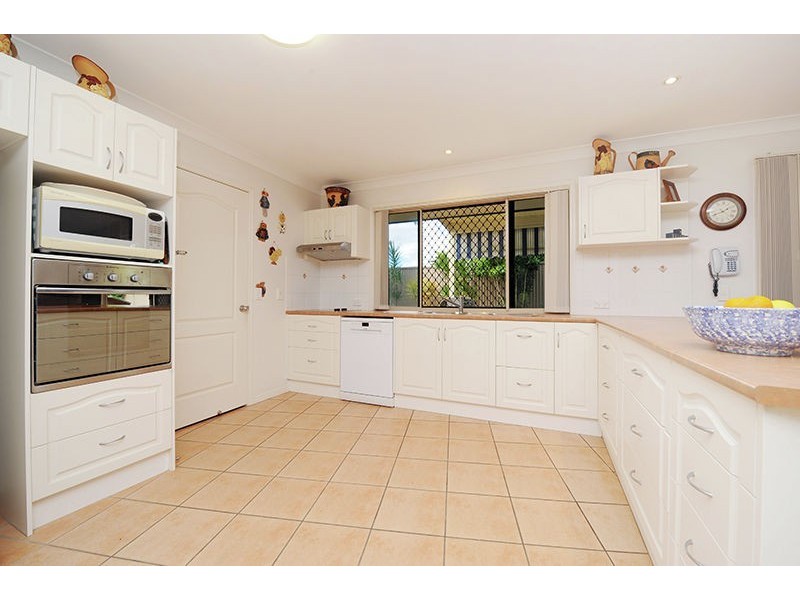 11 Ivadale Boulevard, Little Mountain QLD 4551