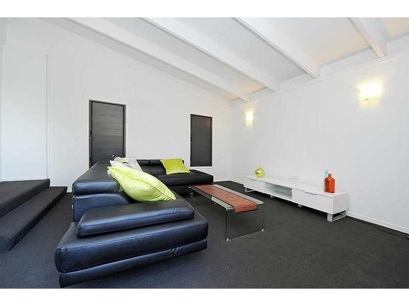 39 Elinya Street, Battery Hill QLD 4551