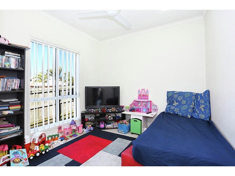 35 Kurrajong Crescent, Meridan Plains QLD 4551
