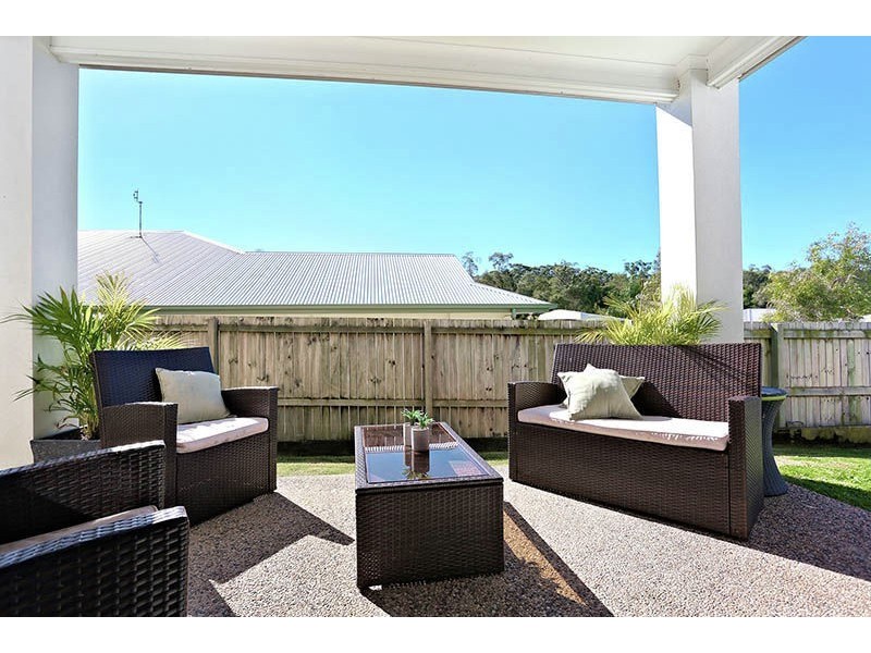 35 Kurrajong Crescent, Meridan Plains QLD 4551