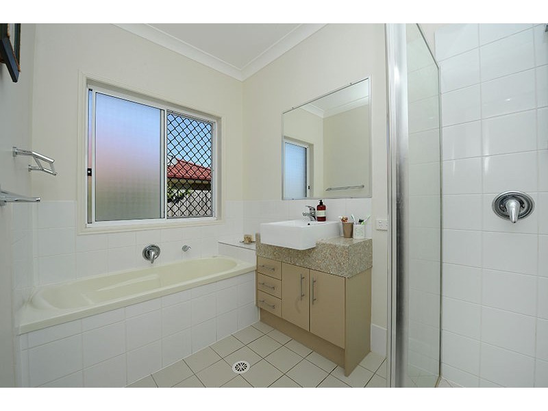 5 Kakadu Court, Little Mountain QLD 4551