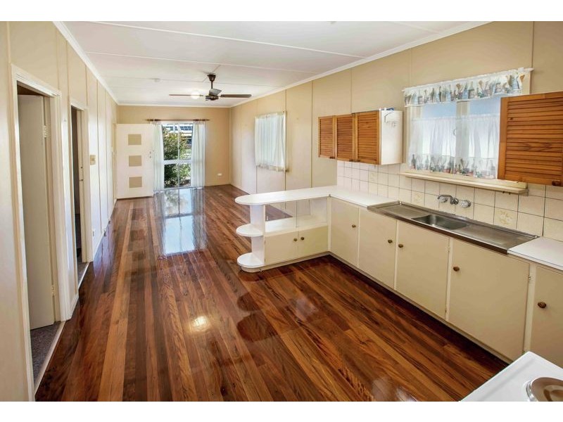 44a Eversleigh Road, Scarborough QLD 4020