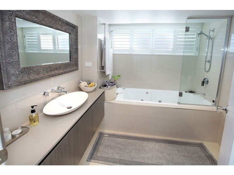 U18 CIRRUS 39 CANBERRA TERRACE, Kings Beach QLD 4551