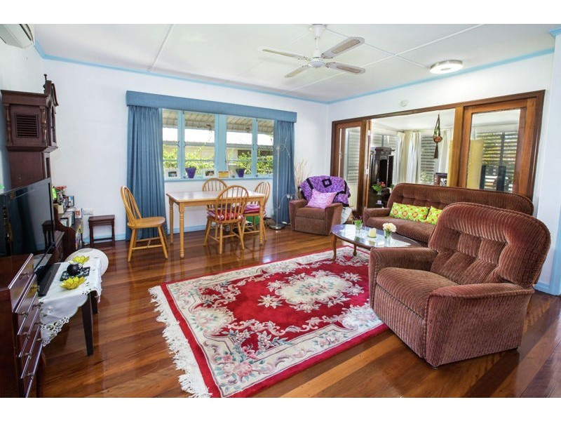 20 Bramble Street, Woody Point QLD 4019