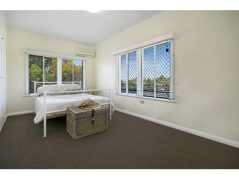 43 Henzell Street, Dicky Beach QLD 4551