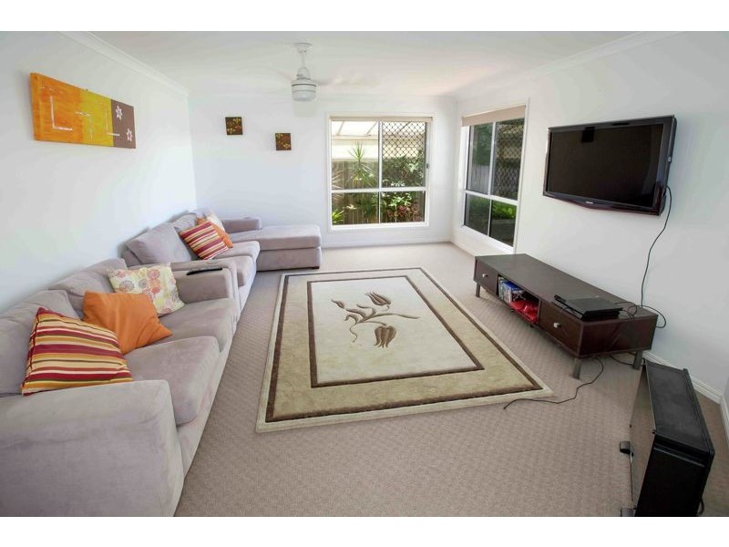 4 Bracken Place, Currimundi QLD 4551