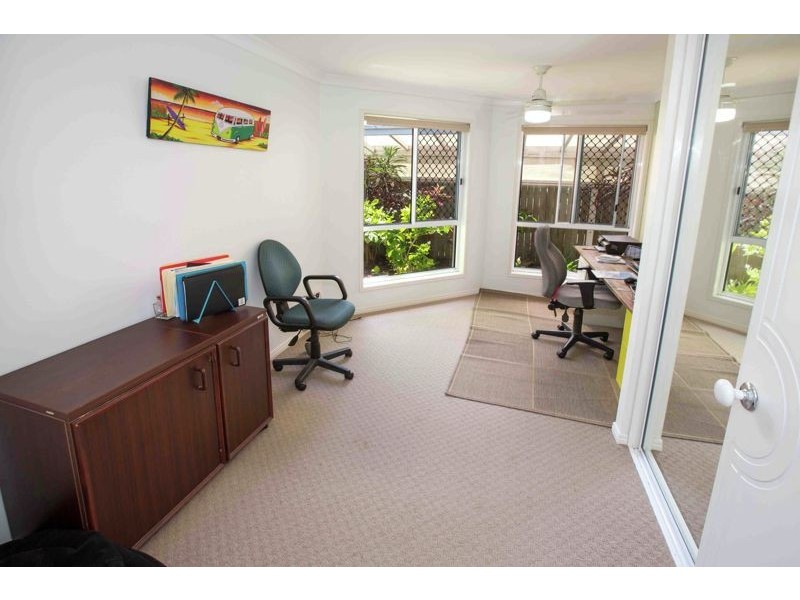 4 Bracken Place, Currimundi QLD 4551