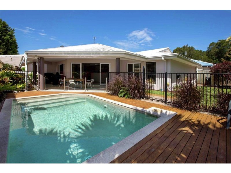 4 Bracken Place, Currimundi QLD 4551