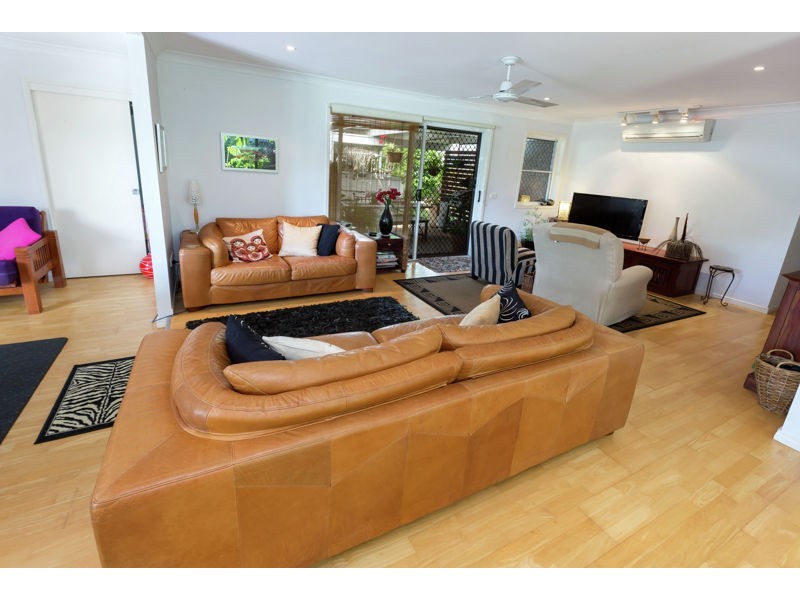 10 Crown Street, Currimundi QLD 4551