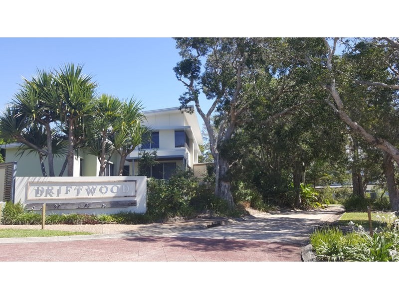 31 Dicky Beach Close, Dicky Beach QLD 4551