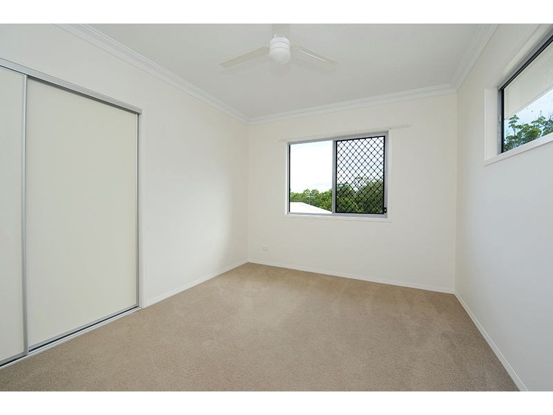 27 Dunk Place, Little Mountain QLD 4551
