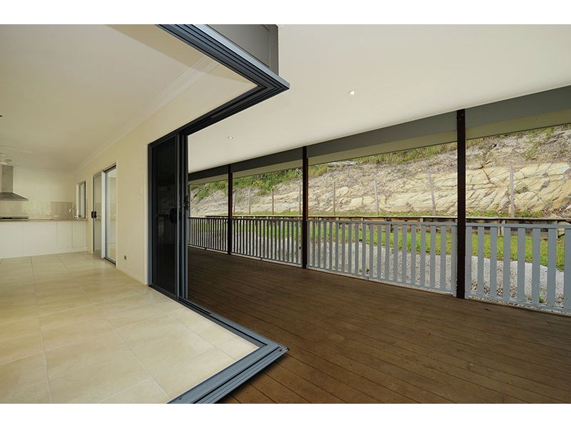 27 Dunk Place, Little Mountain QLD 4551