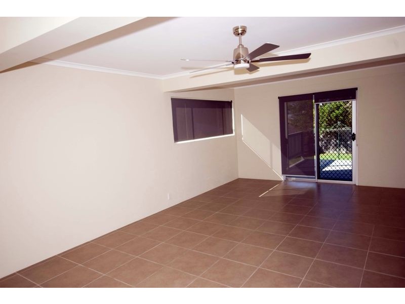 8 Teewah Street, Dicky Beach QLD 4551
