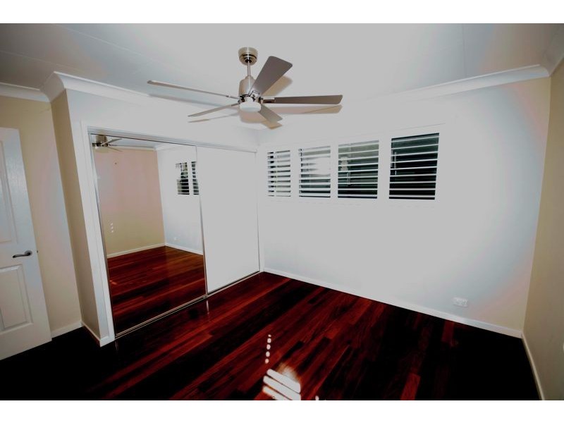 8 Teewah Street, Dicky Beach QLD 4551