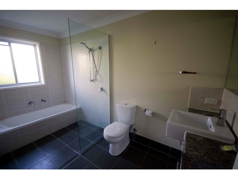 8 Teewah Street, Dicky Beach QLD 4551