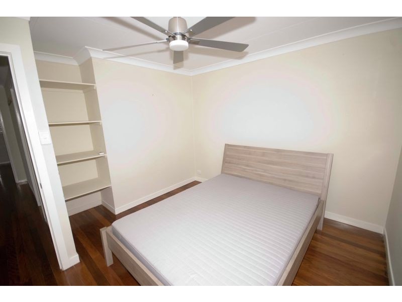 8 Teewah Street, Dicky Beach QLD 4551