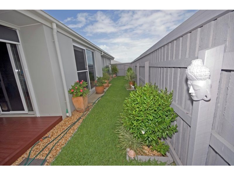 1 Sienna Street, Caloundra West QLD 4551