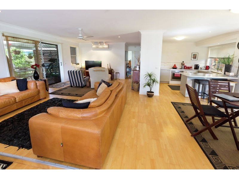 10 Crown Street, Currimundi QLD 4551