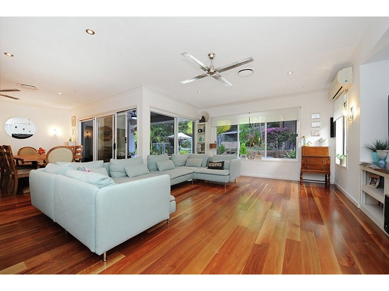 9 Wattlefield Road, Little Mountain QLD 4551