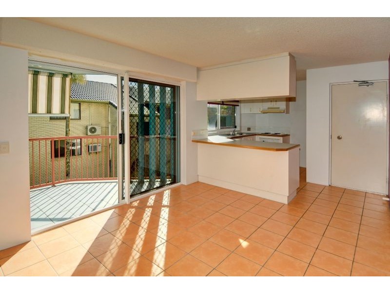 4/33 Burgess Street, Kings Beach QLD 4551