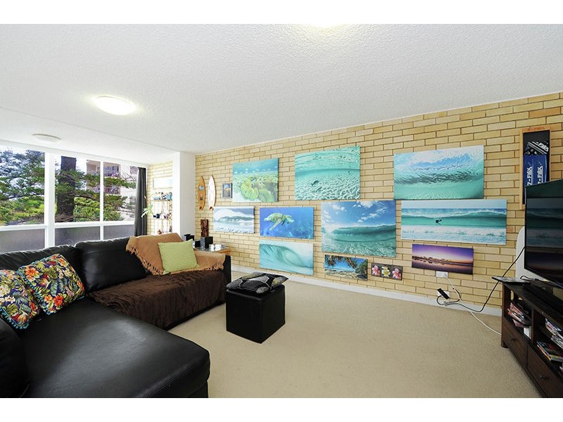 3/5 Dingle Avenue, Kings Beach QLD 4551