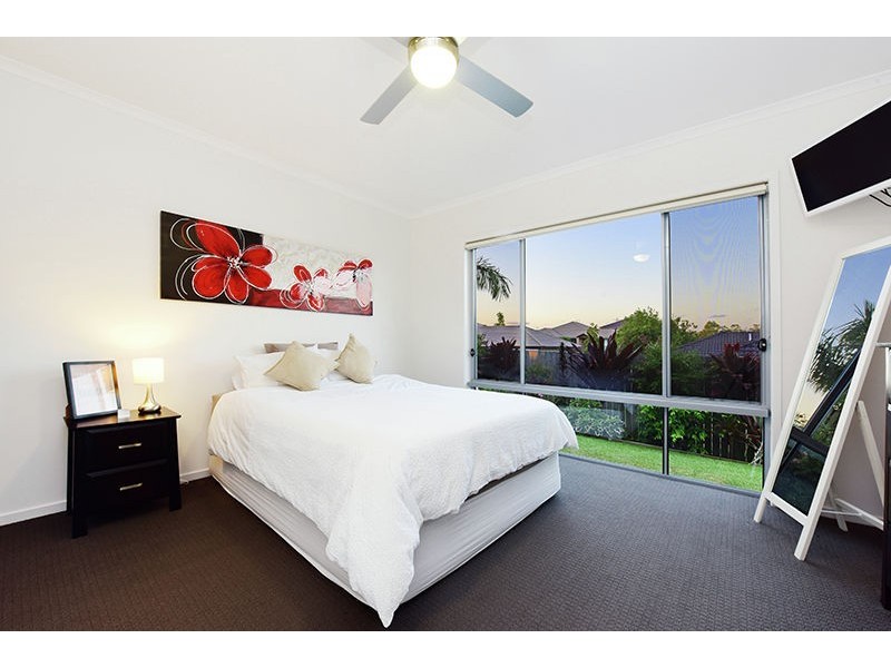 10 Highland Terrace, Little Mountain QLD 4551
