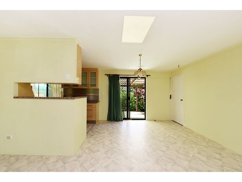 27 Hodgens Street, Caloundra QLD 4551
