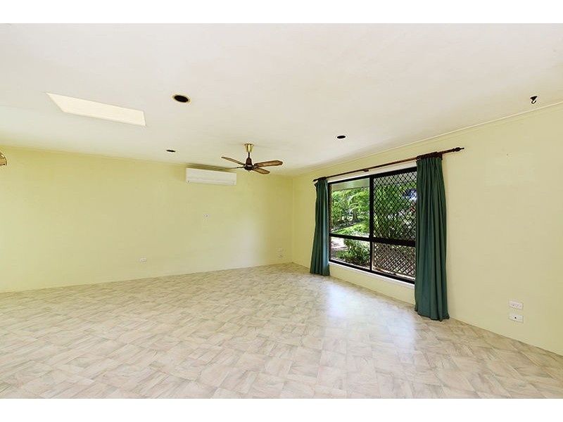 27 Hodgens Street, Caloundra QLD 4551