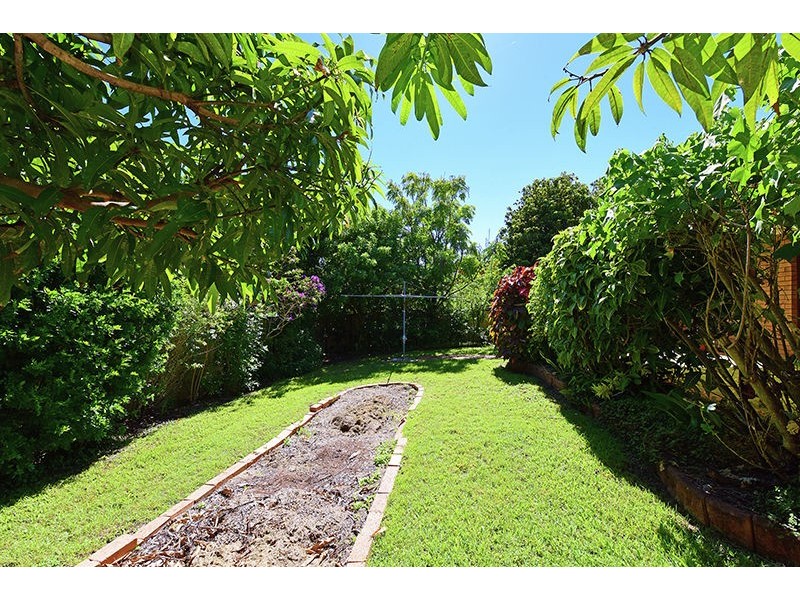 27 Hodgens Street, Caloundra QLD 4551