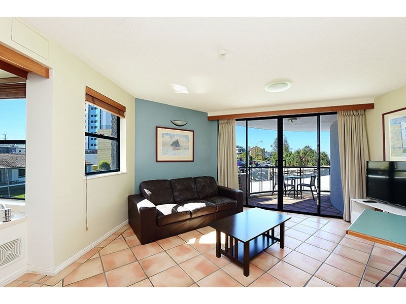 6/4 Tay Avenue ‘Unit 101 La Promenade’, Caloundra QLD 4551