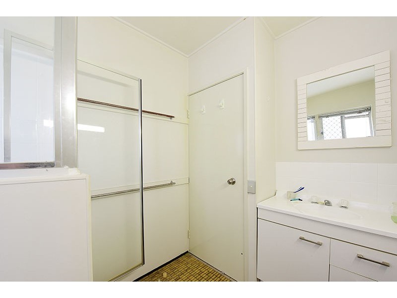 15 Dingle Avenue, Kings Beach QLD 4551