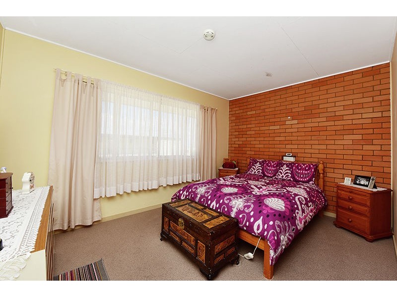 15 Dingle Avenue, Kings Beach QLD 4551